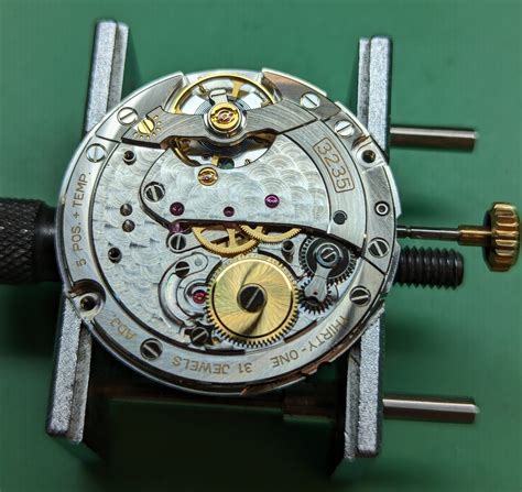 rolex 3235 aufziehen